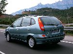 fotografie 3 Auto Nissan Almera Tino MPV (V10 2000 2006)