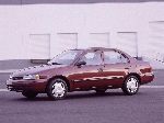 写真 1 車 Chevrolet Prizm セダン (1 世代 1998 2002)