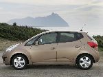 Foto 4 Auto Kia Venga Minivan (1 generation 2010 2014)
