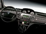 фото 13 Автокөлік Lancia Ypsilon Хэтчбек (1 буын 2003 2006)