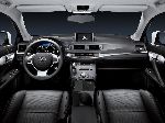 фотографија 13 Ауто Lexus CT F-sport хечбек 5-врата (1 генерација [редизаjн] 2013 2015)