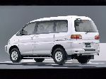kuva 7 Auto Mitsubishi Delica Tila-auto (4 sukupolvi 1995 2005)