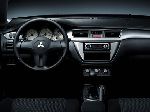 zdjęcie 18 Samochód Mitsubishi Lancer Sedan 4-drzwiowa (X [odnowiony] 2010 2017)