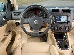 foto 18 Auto Volkswagen Golf Karavan 5-vrata (6 generacija 2009 2014)