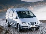 صورة فوتوغرافية 10 سيارة Volkswagen Sharan ميني فان (1 جيل [2 تصفيف] 2003 2010)