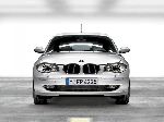 фотографија 29 Ауто BMW 1 serie Хечбек 5-врата (E81/E82/E87/E88 [редизаjн] 2007 2012)