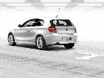 фотографија 31 Ауто BMW 1 serie Хечбек 3-врата (E81/E82/E87/E88 [редизаjн] 2007 2012)