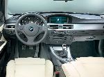 фотографија 24 Ауто BMW 3 serie Седан (E90/E91/E92/E93 2004 2010)