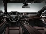 фотографија 8 Ауто BMW 5 serie Седан (F07/F10/F11 2009 2013)
