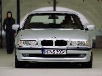 фотографија 54 Ауто BMW 7 serie Седан (E32 1986 1994)