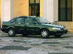 фотографија 3 Ауто Toyota Sprinter Седан (E110 1995 2000)