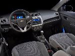 լուսանկար 6 Ավտոմեքենա Chevrolet Cobalt սեդան (2 սերունդ 2012 2017)