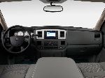 fotografija 28 Avto Dodge Ram 1500 Quad Cab poltovornjak (4 generacije 2009 2017)