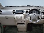 fotoğraf 14 Oto Honda Stepwgn Minivan (1 nesil 1996 2001)