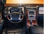 foto 6 Auto Lincoln Navigator Fuera de los caminos (SUV) 5-puertas (3 generacion 2007 2014)