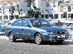 तस्वीर 3 गाड़ी Mazda 626 हैचबैक