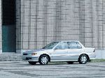 fotografie 30 Auto Mitsubishi Lancer sedan 4-dveřový (VII 1991 2000)