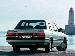 photo 15 l'auto Nissan Laurel Sedan (C32 1984 1986)