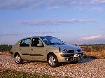 kuva 12 Auto Renault Symbol Sedan (1 sukupolvi [2 uudelleenmuotoilu] 2005 2008)