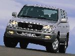 kuva 15 Auto Toyota Land Cruiser Maastoauto (J100 1998 2002)