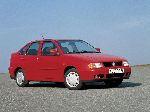 світлина 10 Авто Volkswagen Polo Classic седан (3 покоління 1994 2001)