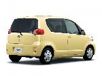 kuva 6 Auto Toyota Porte Tila-auto (1 sukupolvi [uudelleenmuotoilu] 2005 2011)
