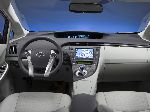 photo 5 l'auto Toyota Prius Hatchback (2 génération 2003 2009)