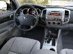 photo 7 l'auto Toyota Tacoma Xtracab pick-up 2-wd (1 génération [2 remodelage] 2001 2004)