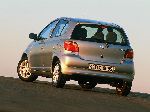 фотографија 28 Ауто Toyota Yaris Хечбек 5-врата (P1 1999 2003)