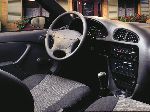 kuva 6 Auto Chevrolet Metro Hatchback (1 sukupolvi 1998 2001)
