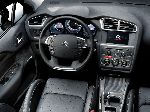 kuva 9 Auto Citroen C4 Hatchback 3-ovinen (1 sukupolvi 2004 2010)
