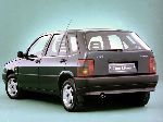 kuva 4 Auto Fiat Tipo Hatchback 5-ovinen (1 sukupolvi 1987 1995)