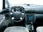 fotografie 25 Auto Ford Galaxy Viacúčelové vozidlo (MPV) (1 generácia [facelift] 2000 2006)