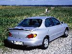 photo 3 l'auto Hyundai Lantra Sedan (J1 [remodelage] 1993 1995)